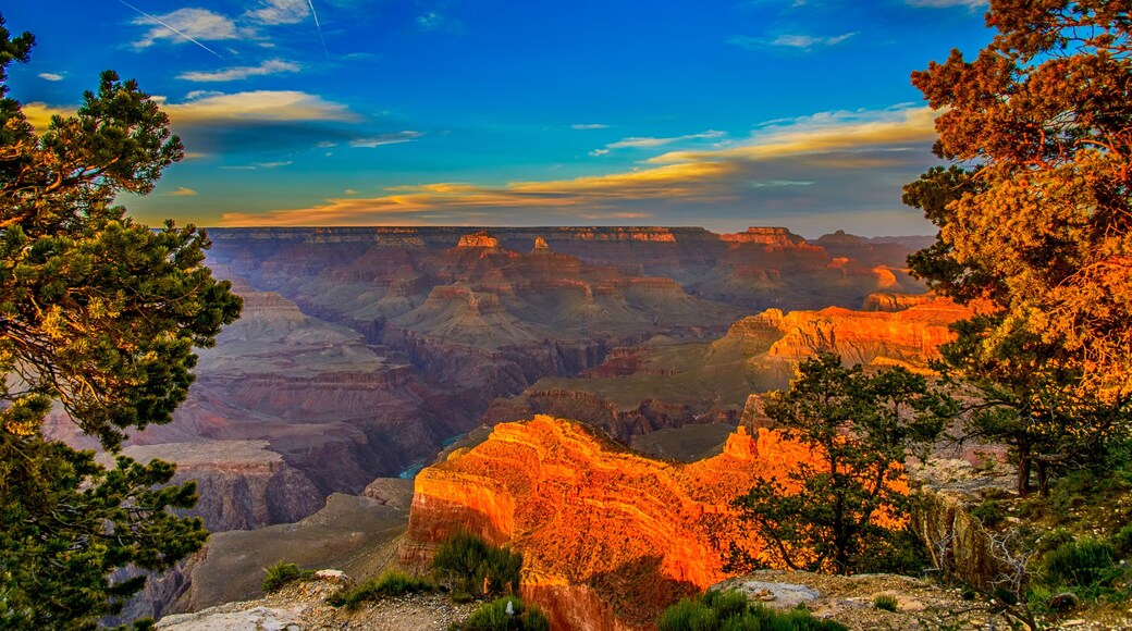 Sunset overt the grand Canyon South rim Arizona