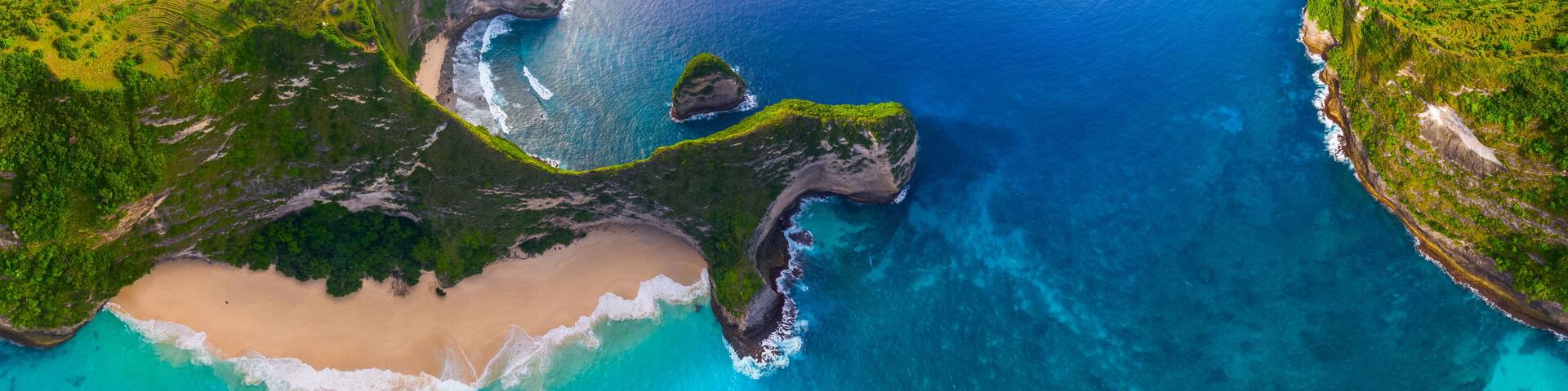 Aerial panorama of the Kelingking beach on the island of Nusa Penida, Bali, Indonesia