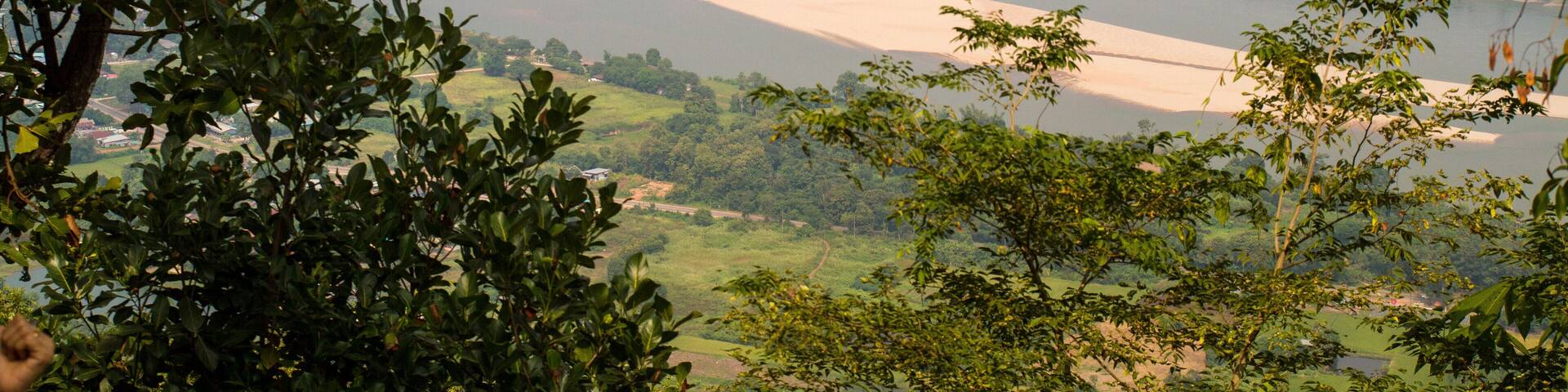 The mighty Mekong River on the border between Thailand 🇹🇭 and Laos 🇱🇦, as seen from the remote but very popular Wat Pha Tak Suea in Nong Khai. I think it’s only popular for the view because the temple, while nice, is nothing special by Thai standards.
#LifeAtExpediaGroup