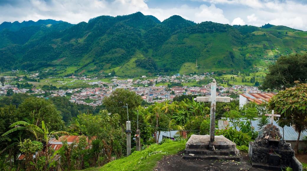Mountain in Baja Verapaz, Tactic, concrete cross, religious syncretism, Mayan worship.
