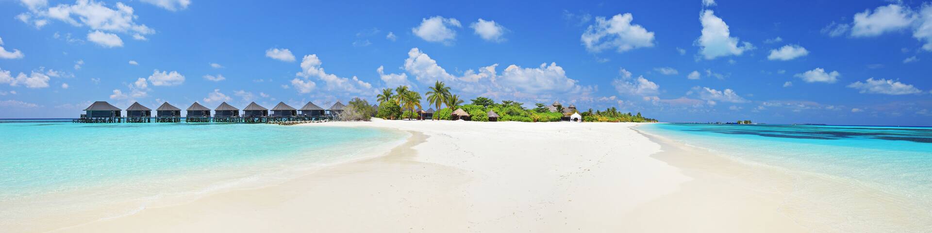 Panorama shot of a tropical islandl, Maldives on a sunny day