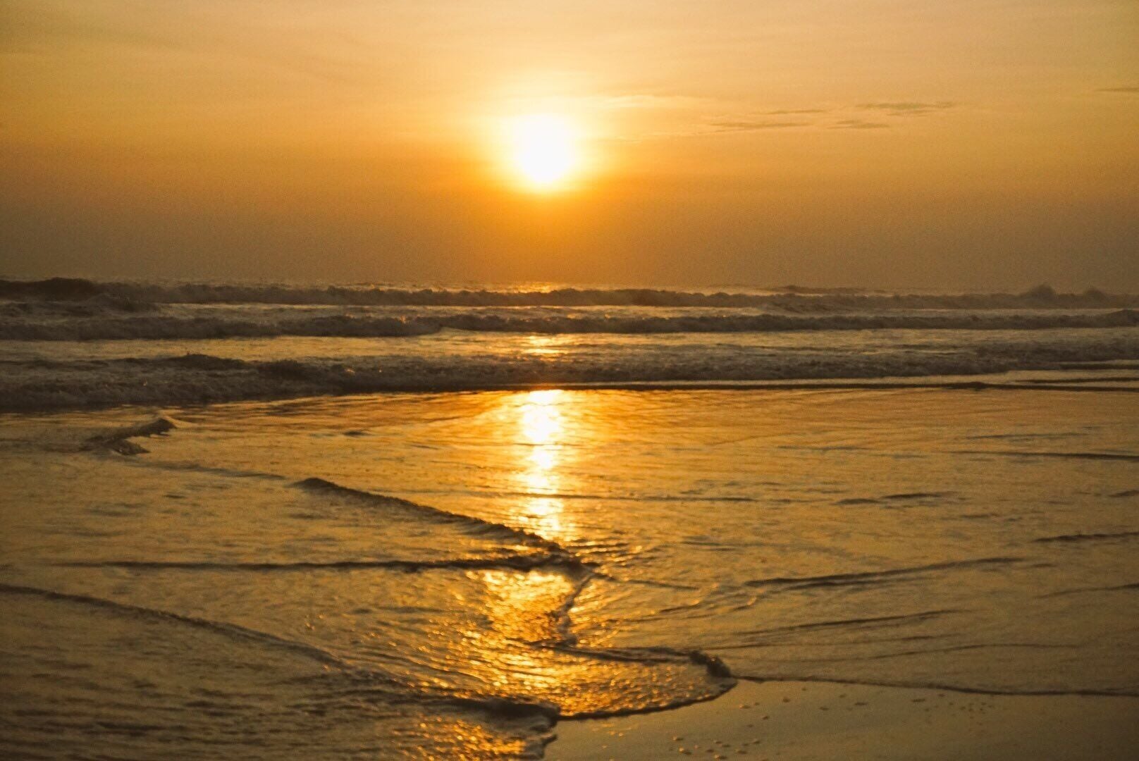 A una hora y media de Managua de encuentra Pochomil, una playa tranquila y encantadora para pasar un día fenomenal. 