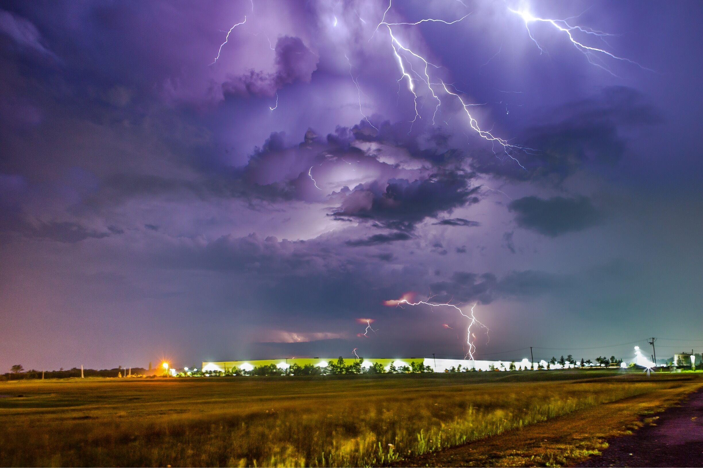 Driving home and this tasty storm pops up out of nowhere. This is why your camera should always be with you. 

#greatoutdoors
#poconos #travel #bvsblue #storm #lightning #travel #roadtrip #landscape #hotlist #clouds
#nature
#adventure