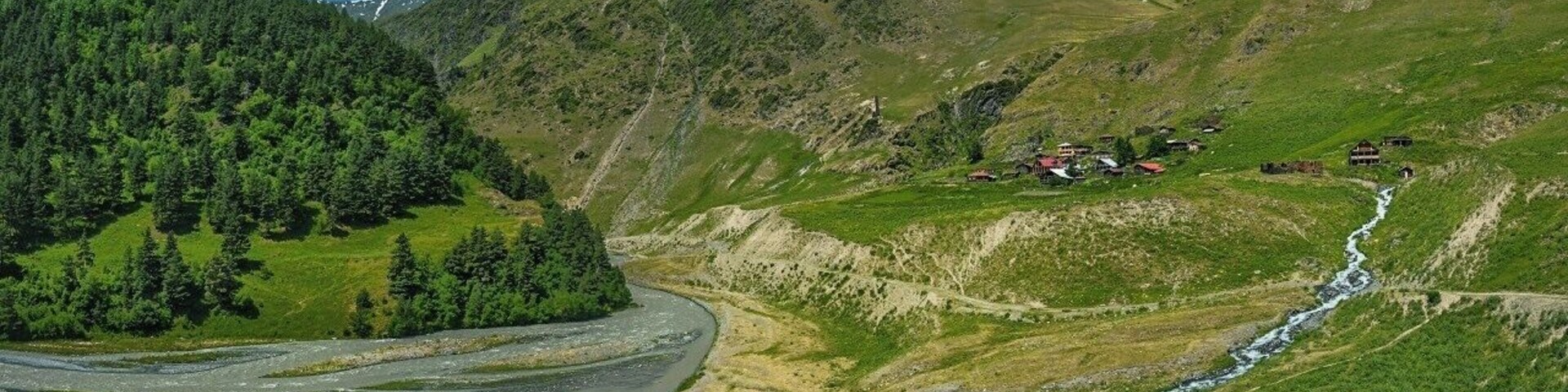 July 2010
Chesho village, Tusheti region, Caucasus, Georgia
Chesho is a village between Dartlo and Parsma in a lovely bend of the Pirikiti Alazani river. It is on the route from Omalo to Shatili, the most popular trek in this part of Georgian Caucasus.