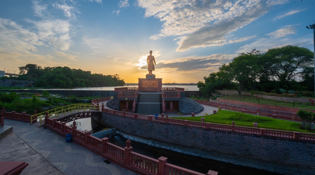 swami vivekananda statue nagpur