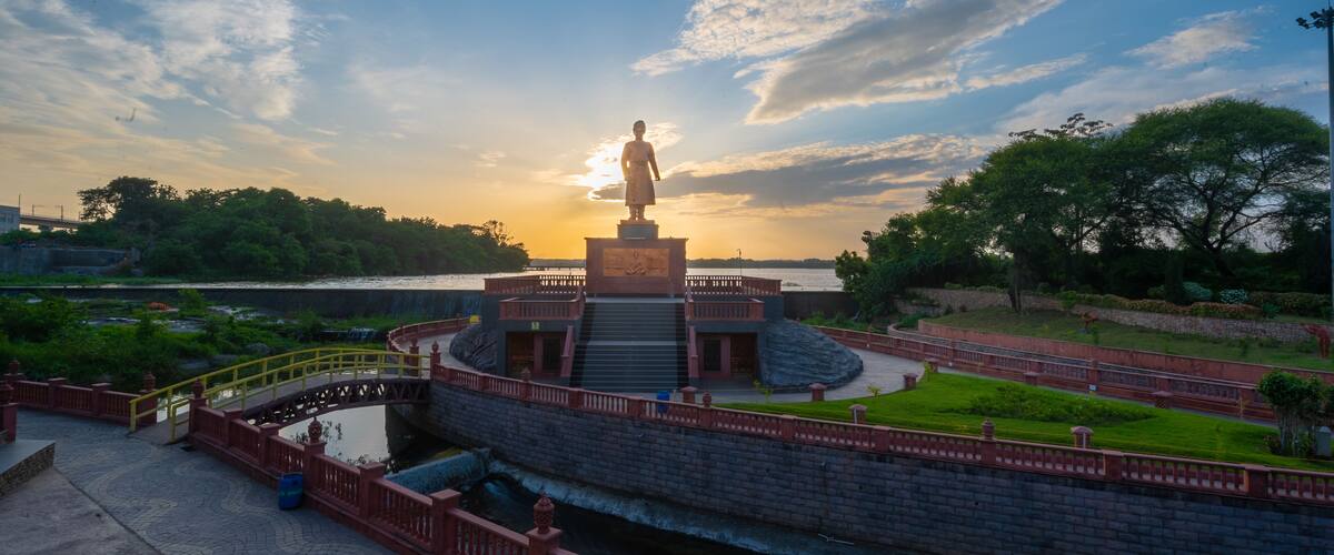 swami vivekananda statue nagpur