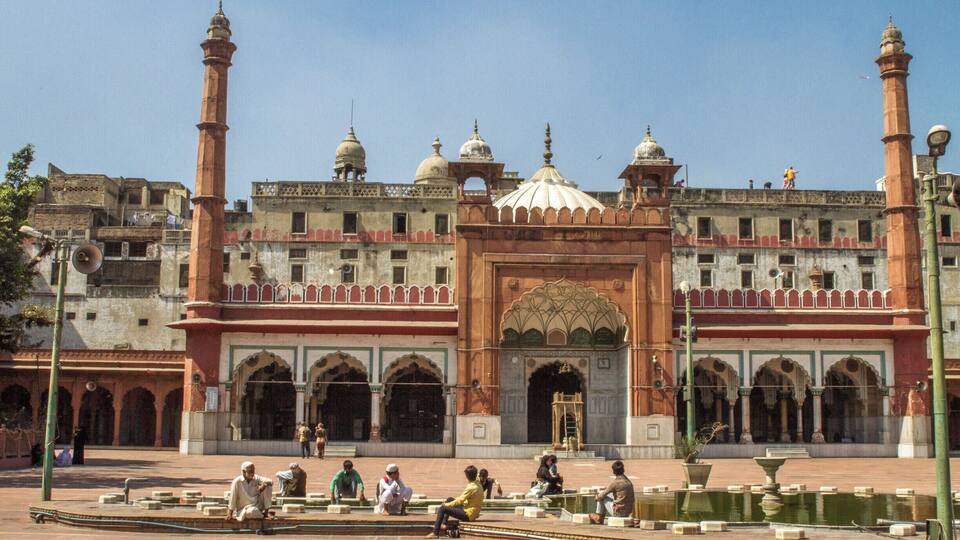 This is one of the few mosques in Old Delhi, and probably Delhi for that matter, where tourists who are not Muslims can go. It is very old, colorfully decorated, full of incredible photographic possibilities.