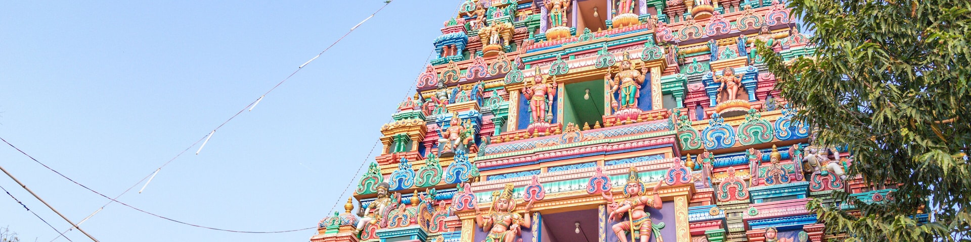 Arulmigu Vadapalani Murugan Temple temple a historic hindu temple It is located in Vadapalani, Chennai, Tamil Nadu, India