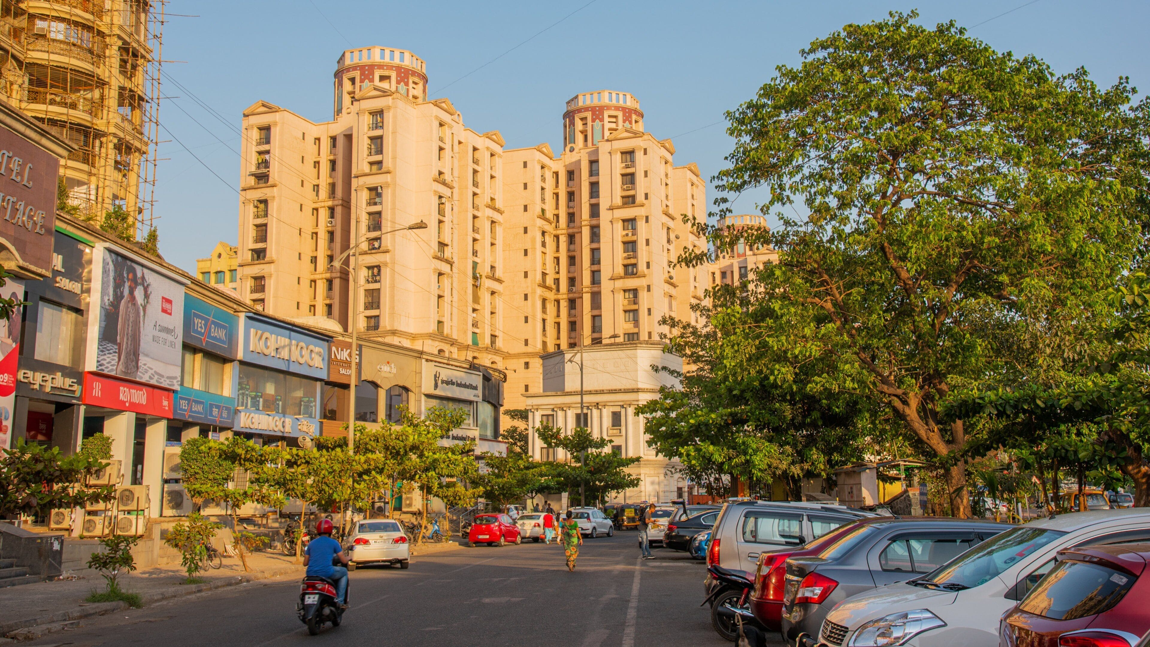 Kharghar which includes street scenes