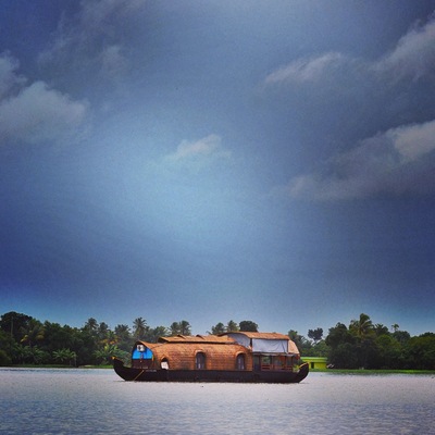 The most relaxing pastime in India is sailing leisurely along in a houseboat in Kerala.
