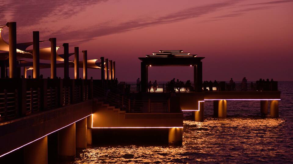 A beautiful evvening of Jeddah's Corniche Beach and its walkway