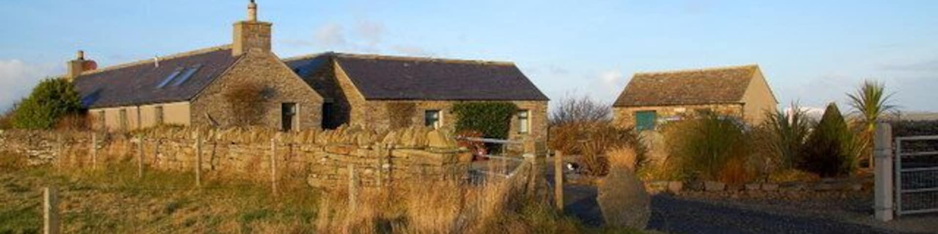 Converted farmhouse Looking northwards