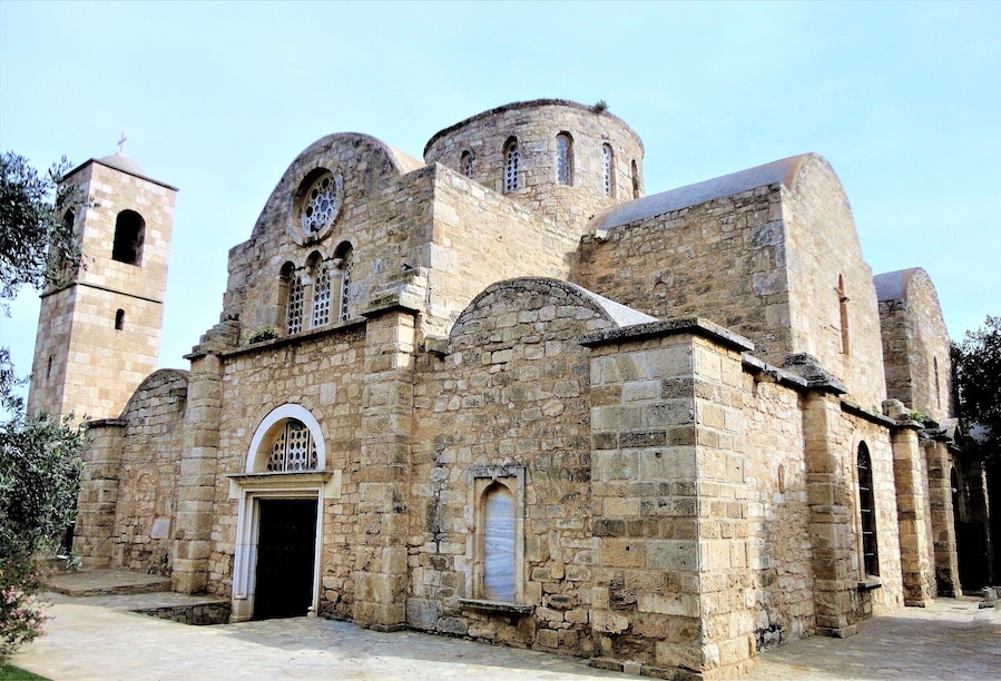 Absolutely Stunning building inside and out. Also Beautiful grounds to walk around.
#StBarnabas #Mediterranean
#lifeatexpedia
#monastery
#green
#cyprus
#StunningStructure
#Architecture #History
