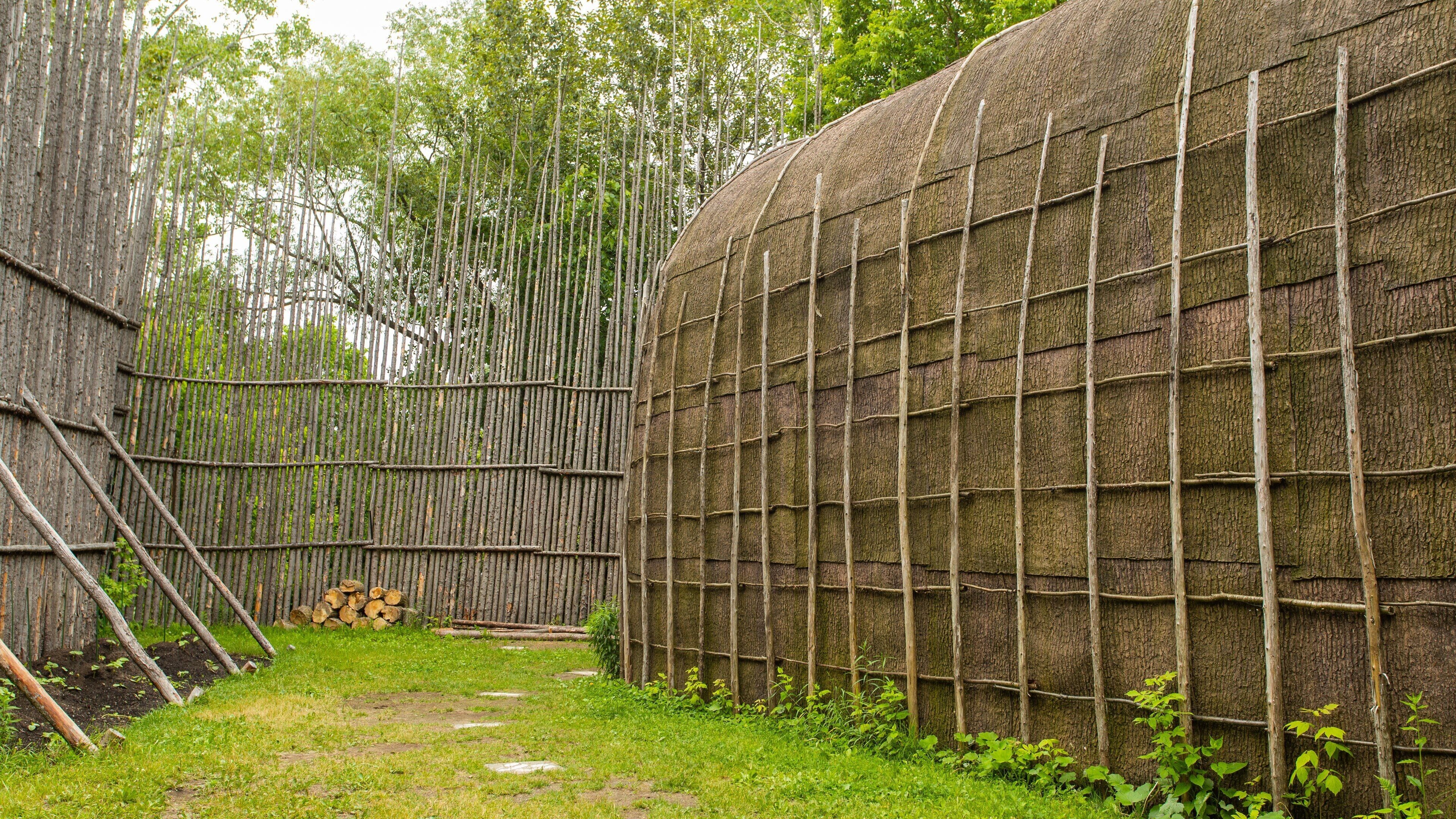 Huron-Wendat Museum featuring heritage elements