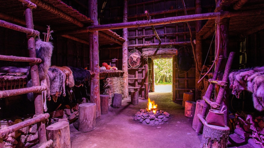 Huron-Wendat Museum which includes interior views