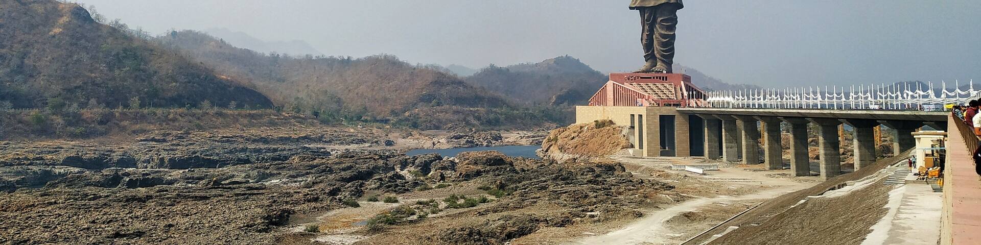 Statue of unity of Sardar vallbhbhai patel is located atthe bank of Narmda river in state of Western state of Gujarat in Narmada district.