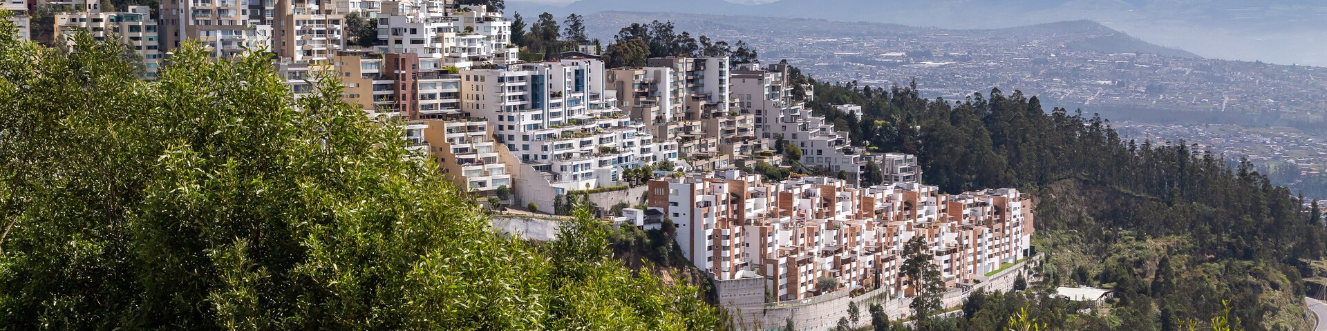 Monteserrin neighborhood