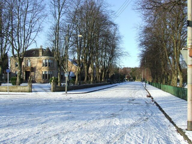Springkell Avenue At the junction of Teregles Avenue.