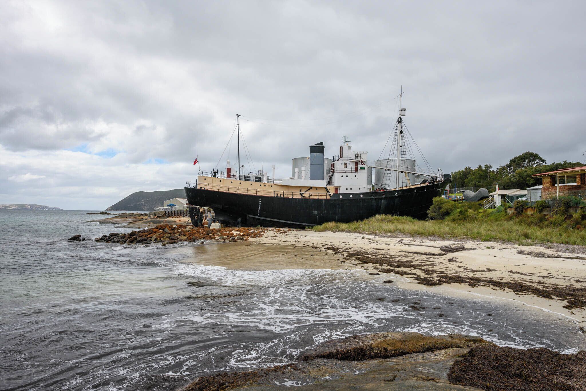 A reminder of a cruel past in our history, the Cheynes Beach Whaling Company was the last whaling company to cease operations in Australia, closing in 1978. Opening in 1980 (known then as Whale World), it is now home to an interactive museum on whales and whaling.