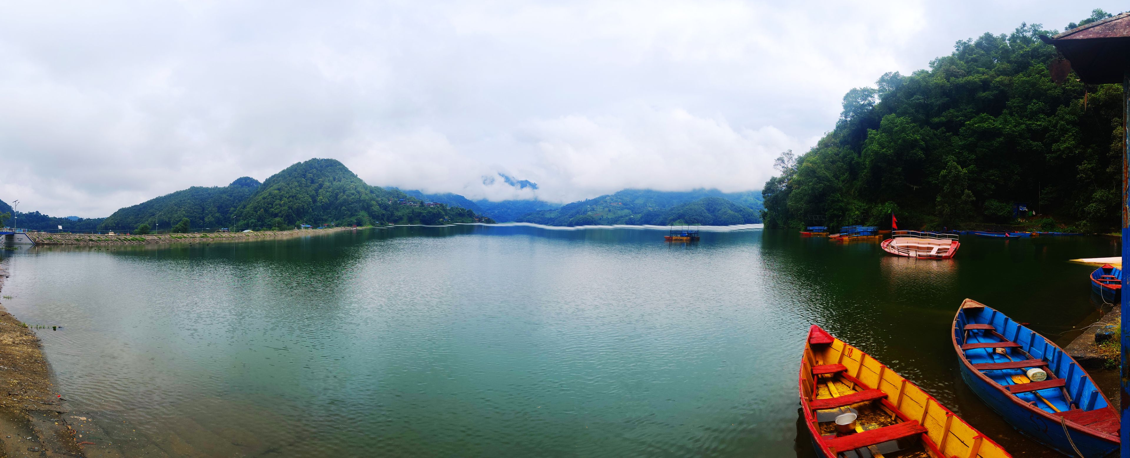 ทะเลสาบเบกนัส
