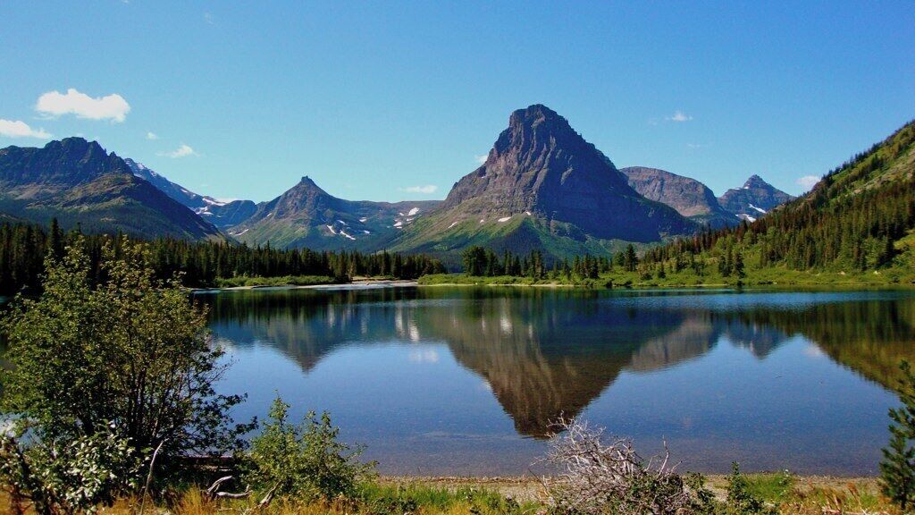 #LifeAtExpedia #GlacierNationalPark #reflections #NationalPark 
This picture at the start of the backpacking trail to Pitamakan Pass in Glacier National Park. Its beautiful start of the hike #nature #outdoors #montana
