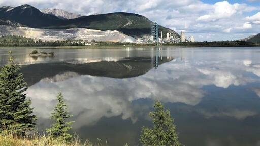This is one of the busiest attractions in Canada’s Rocky Mountains, which is a highway pullover with a view of the country’s largest cement plant on the banks of Lac des Arcs. Just behind that, a strip mine wearing down Grotto Mountain. The EcoDome, in the middle of the photo, is 35m tall and 100m diameter, can be seen from the TransCanada Highway, houses materials used in the process of producing cement and reduces the spread of dust.
#GreatOutdoors #OnTheRoad