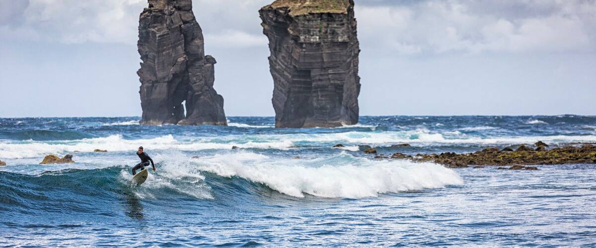 On the northwest coast of Sao Miguel in the Azores lies the tiny fishing town of Mosteiros. This place is actually a popular spot for more skilled local surfers and is a great spot to savor local dishes like octopus. The Azores is a special place but is being affected by growing tourism and trash on the beaches. I helped my surfer friend take some photos of the problem on one of the beaches so he could raise awareness with local authorities. #TroverRT