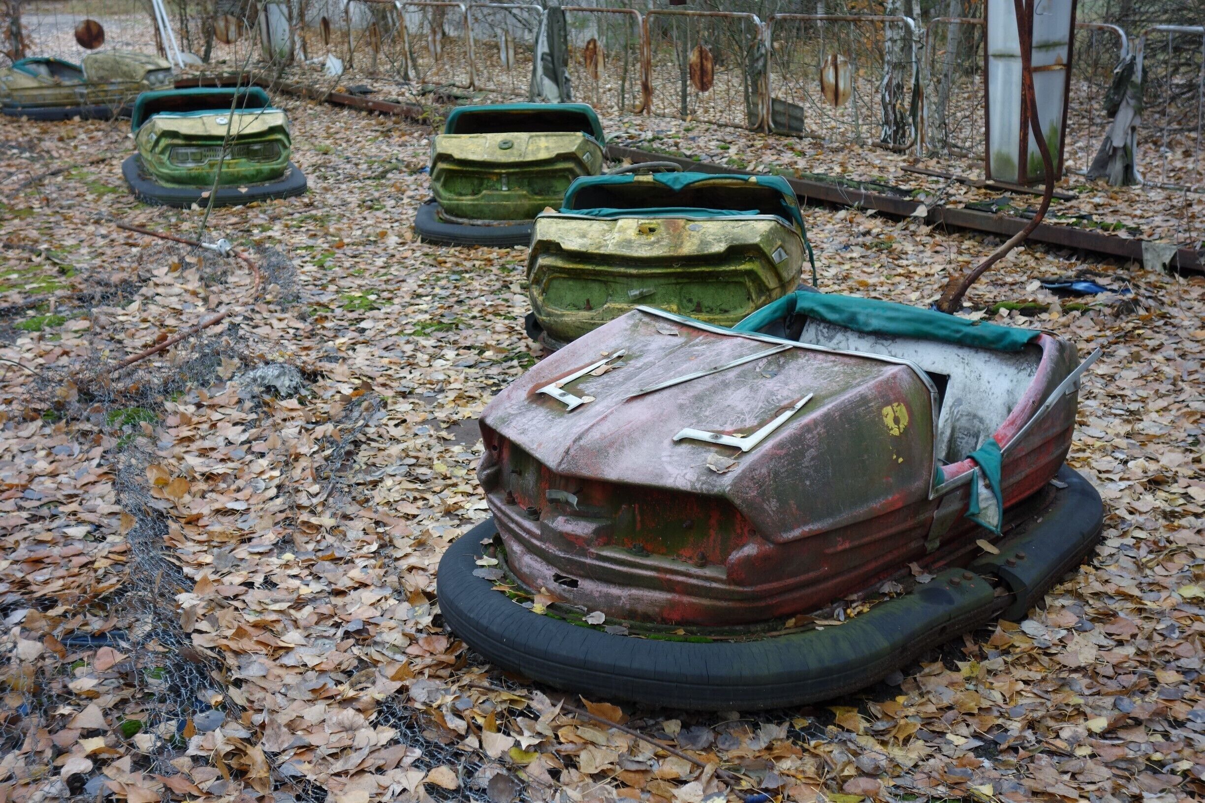 The amusement park that never opened in the abandoned city of Prypiat near Chernobyl... #TroveOnTuesday  #Details  #abandoned  #ReDiscover #Adventure