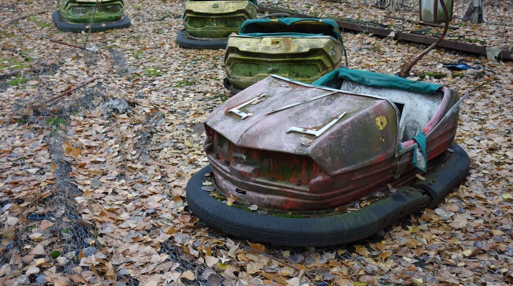 The amusement park that never opened in the abandoned city of Prypiat near Chernobyl... #TroveOnTuesday #Details #abandoned #ReDiscover #Adventure
