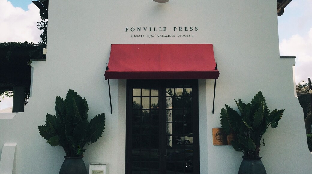 If you love great coffee and pastries and want to support local business, this beautiful spot is for you. Really good.