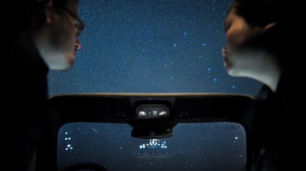 One of my favorite trips - we rented a convertible mustang and drove down the Central California coast. Ended up taking the 46 East to connect with the 5 and along the way paused to open up the convertible... Driving through the middle of nowhere with the stars above was an incredible experience
#BvSAstro #roadtrip #convertible #california