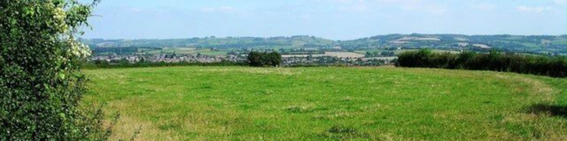 Longwell Green Easterly views towards Oldland Photo is taken at a stile on a public footpath junction in the corner of three fields with a view east across a field towards Oldland