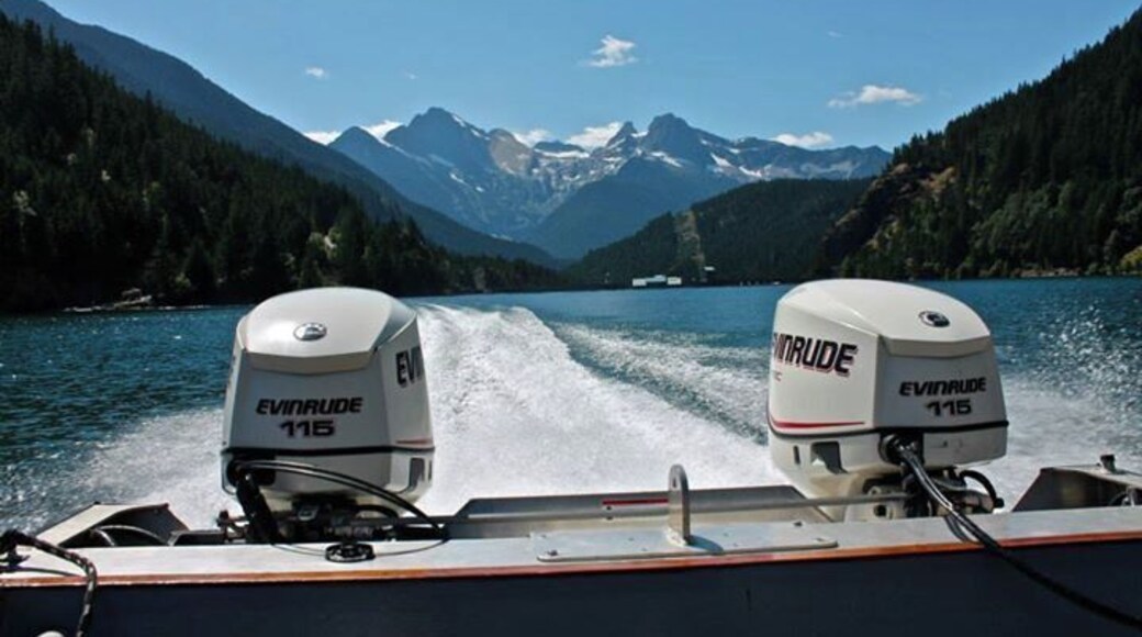 To get across the lake from the top of the dam, you call the resort on a phone and they come pick you up in a speedboat!
