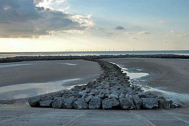 Coastal defences at Mockbeggar Wharf