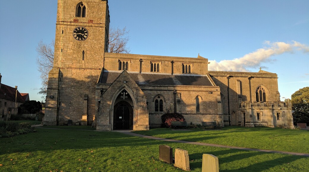 St Peter and St Paul's Church, Church Warsop Wikidata has entry Q15979482 with data related to this item.