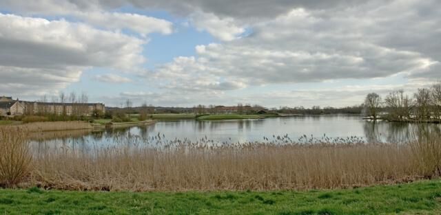 Walton Park, Milton Keynes. Walton Park looking towards Caldecotte from near 'Dog Walk #1' GeoCache.