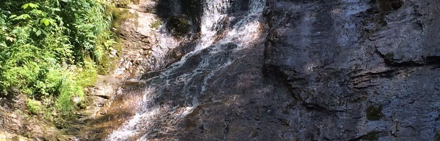 Easy hike and awesome place to visit.