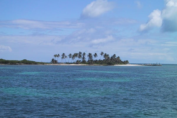 Rent a sail boat or motor boat and visit some beautiful quiet islands off the coast of Great Abaco Island, Bahamas.
#LifeAtExpedia