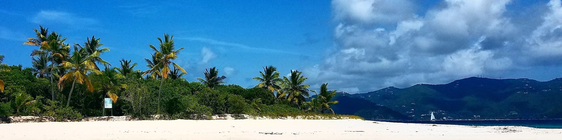 Beautiful little gem in the BVI
#beachtips #beach #island #travel #sun #perfectday #turquoise #ocean #caribbean #traveler #paradise
