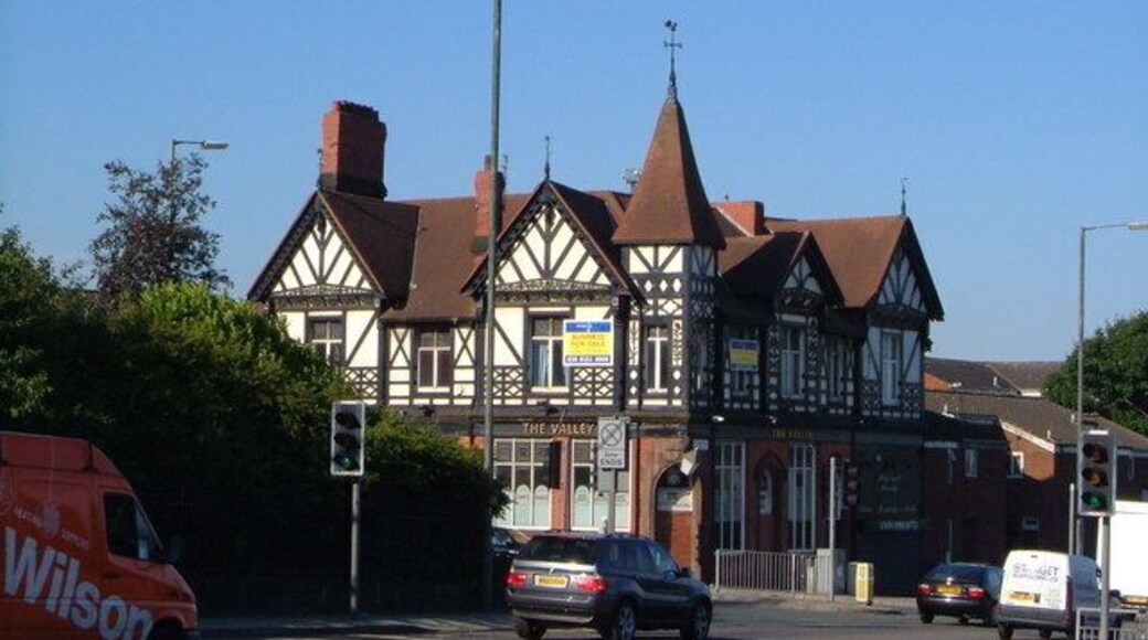 The Valley pub, Everton. On the corner of Everton Valley (foreground) and St Domingo Road.