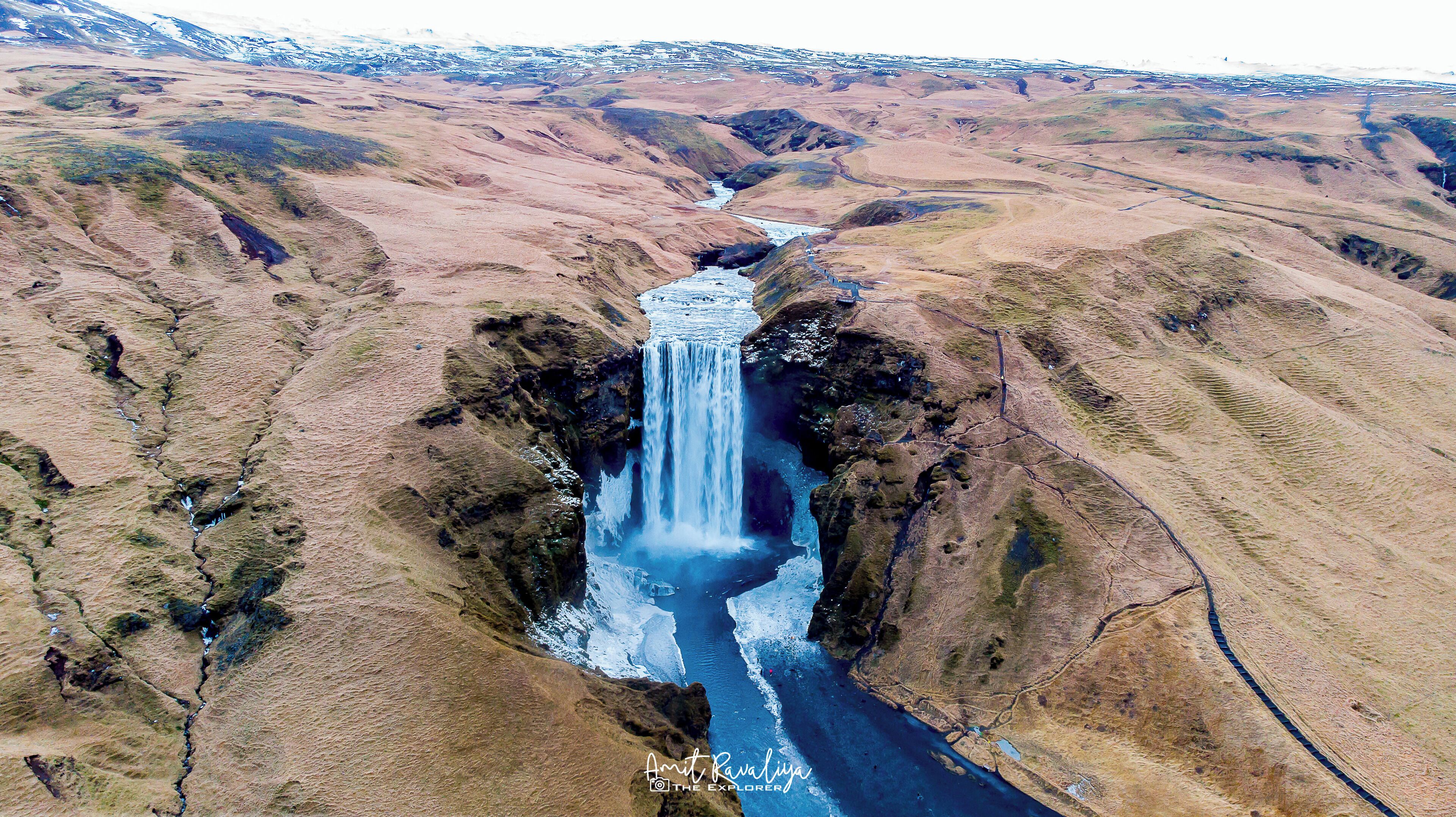 Skógafoss, Iceland
.
.
#infinitetravel #theexplorer #photographyworld #droneshot #djimavicair #beautifuldestinations #iceland #iamtb #travelphotography #wanderer #wonderful_places #amittheexplorer #visiticeland #uniquephotographyclub #backpacker #travelgram #oph #bestcitybreaks #mountains #djiglobal #dronestagram #waterfall #skógafoss 