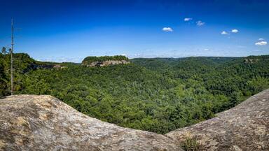 A view of rock formations such as Chimney Rock in Red River gorge area in Kentucky