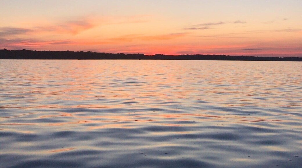 My happy place, surfing in the sun all day and then ordering Neds Pizza delivered to the dock. Eating pizza on the boat and watching the sun set. #adventure