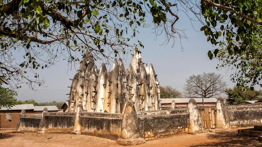Mosque of mud and sticks of Wa in the north of Ghana