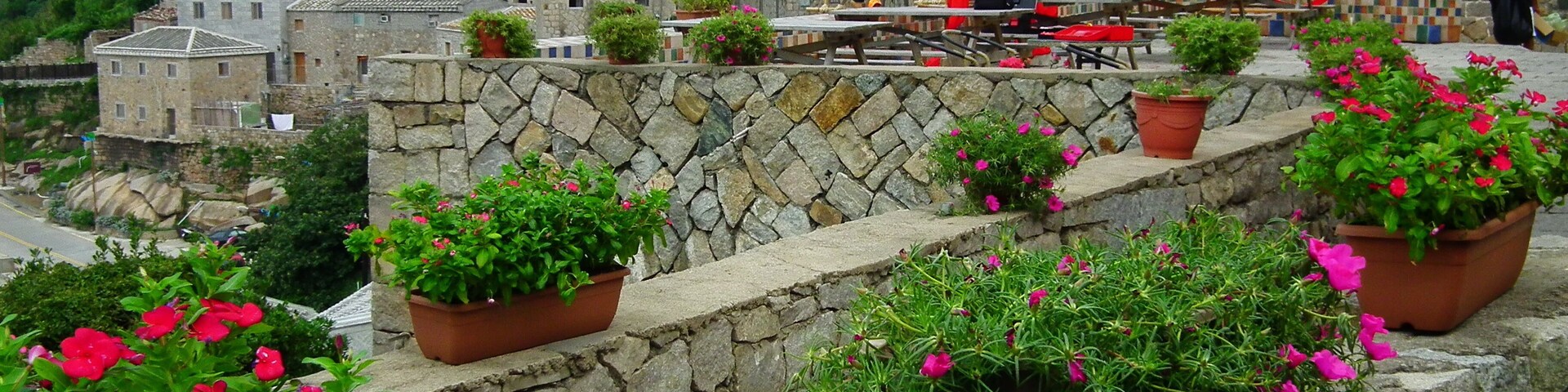 èčćŁçłć Qinbi Stone Houses