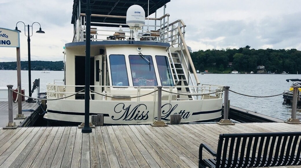 Miss Lotta at l
Lake Hopatcong