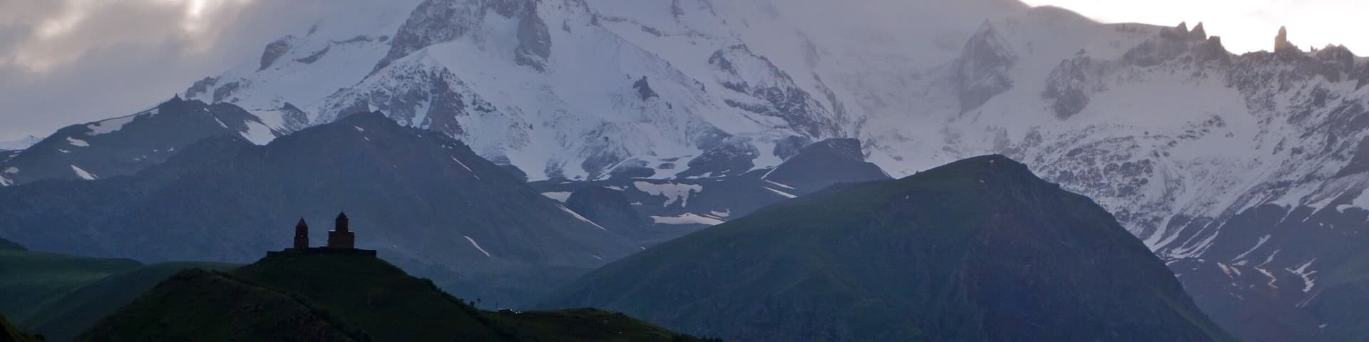 700 years ago, a monk, inspired by the Caucasus mountains (and perhaps an inexplicable desire for solitude), built the Gergeti Trinity Church in the stunning backdrop of Mount Kazbek. It takes 2-3 hours to hike up from Kazbegi - opt for the lesser known, more scenic route that follows Gergeti village! And hike beyond Gergeti for spectacular vantage points.
#georgiacountry #solotravel #nature #hiking #theshootingstar