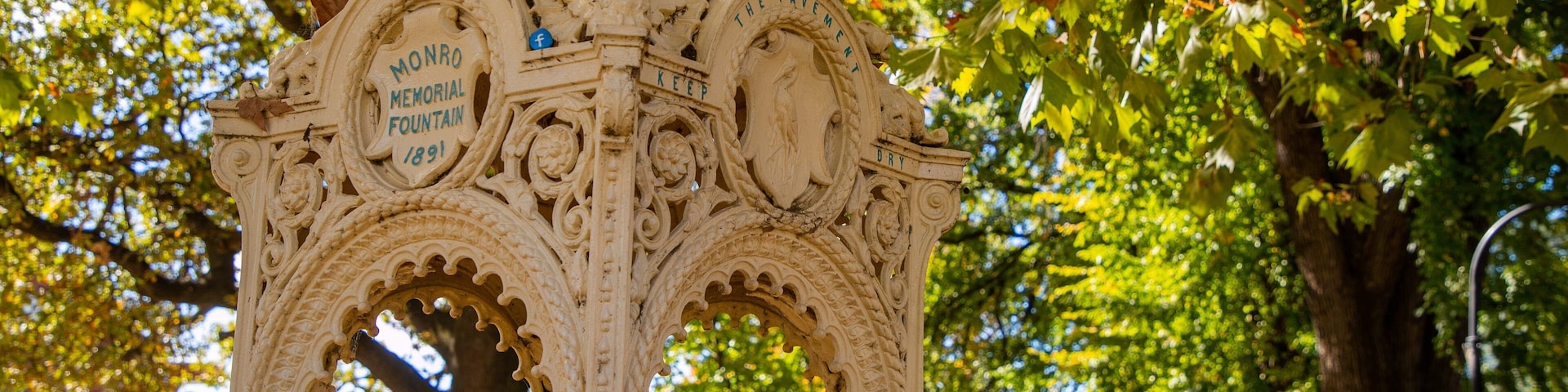 Machattie Park which includes heritage elements