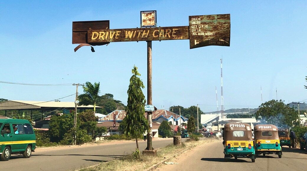 A kind sign for motorists.