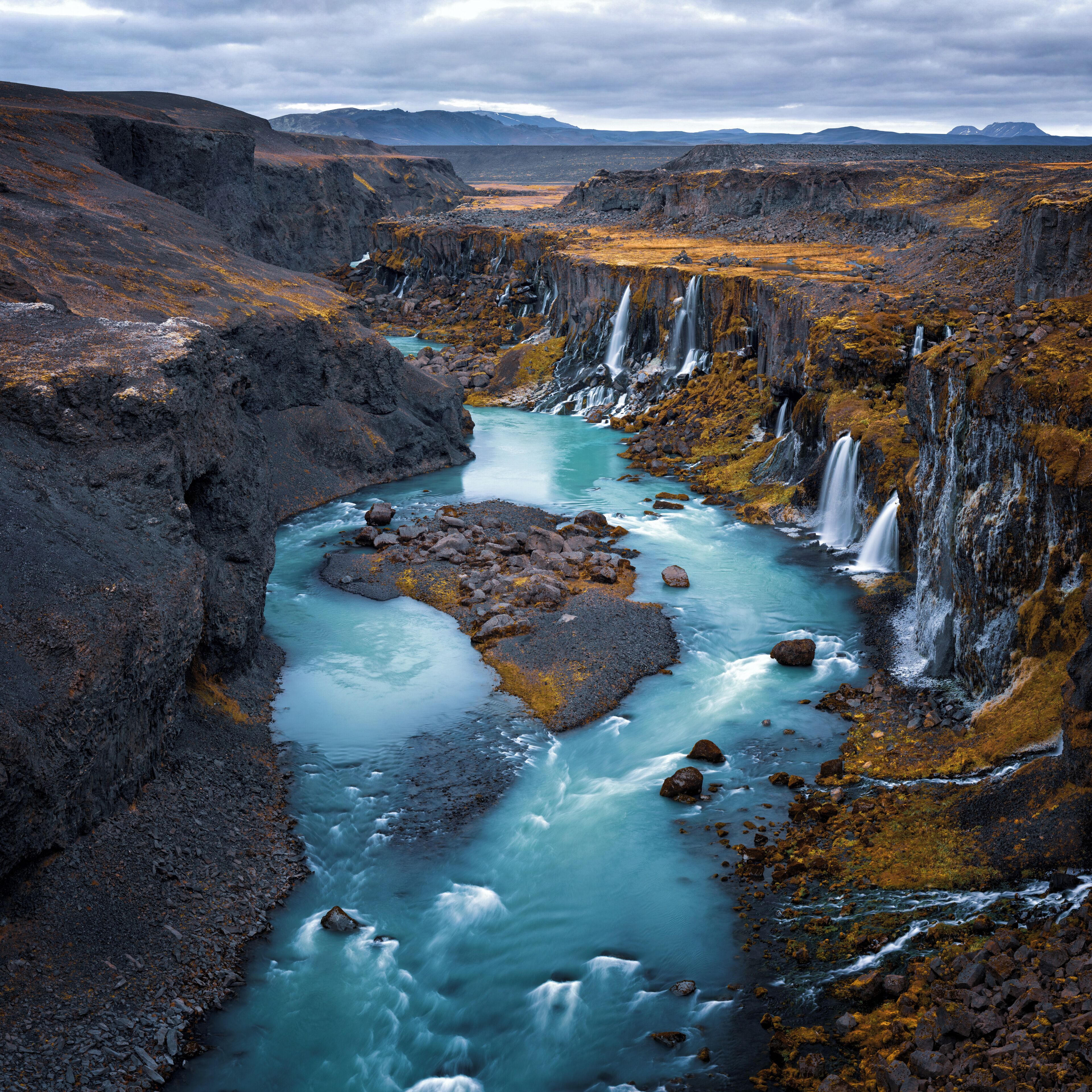 Drone shot of awesome  Sigöldugljúfur - Valley of tears in Iceland. You need to get proper 4x4 car to get there but its really worth it. Not to mention that there will not be a lot of tourists or probably none at all so you can enjoy raw #nature at peace :)